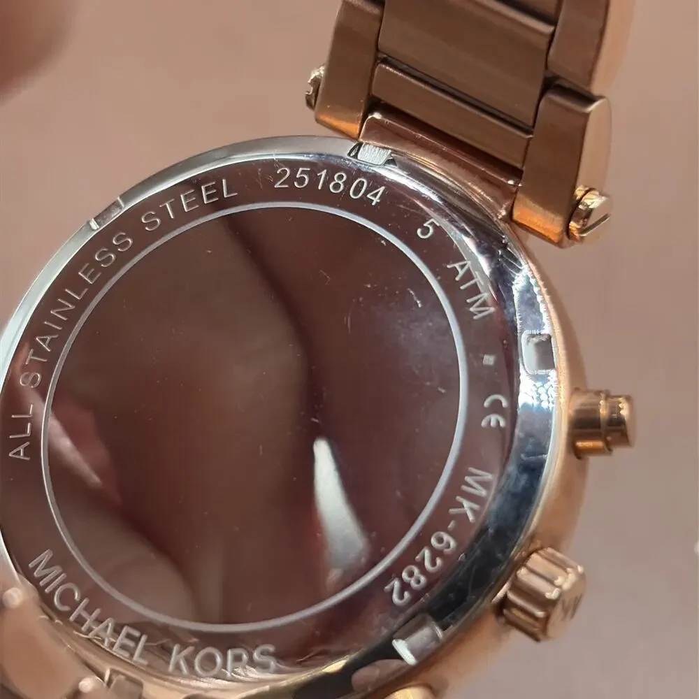 Authentic Michael Kors Sawyer Crystals Rose Gold Women's MK6282 Watch